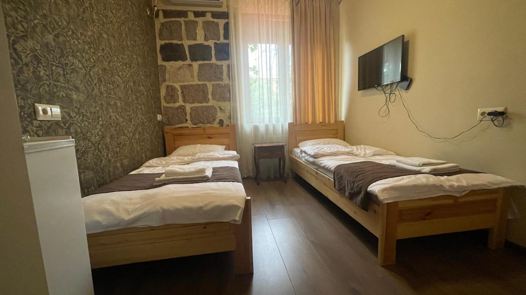 Studio Boutique Hotel At Cascade エレバン エクステリア 写真