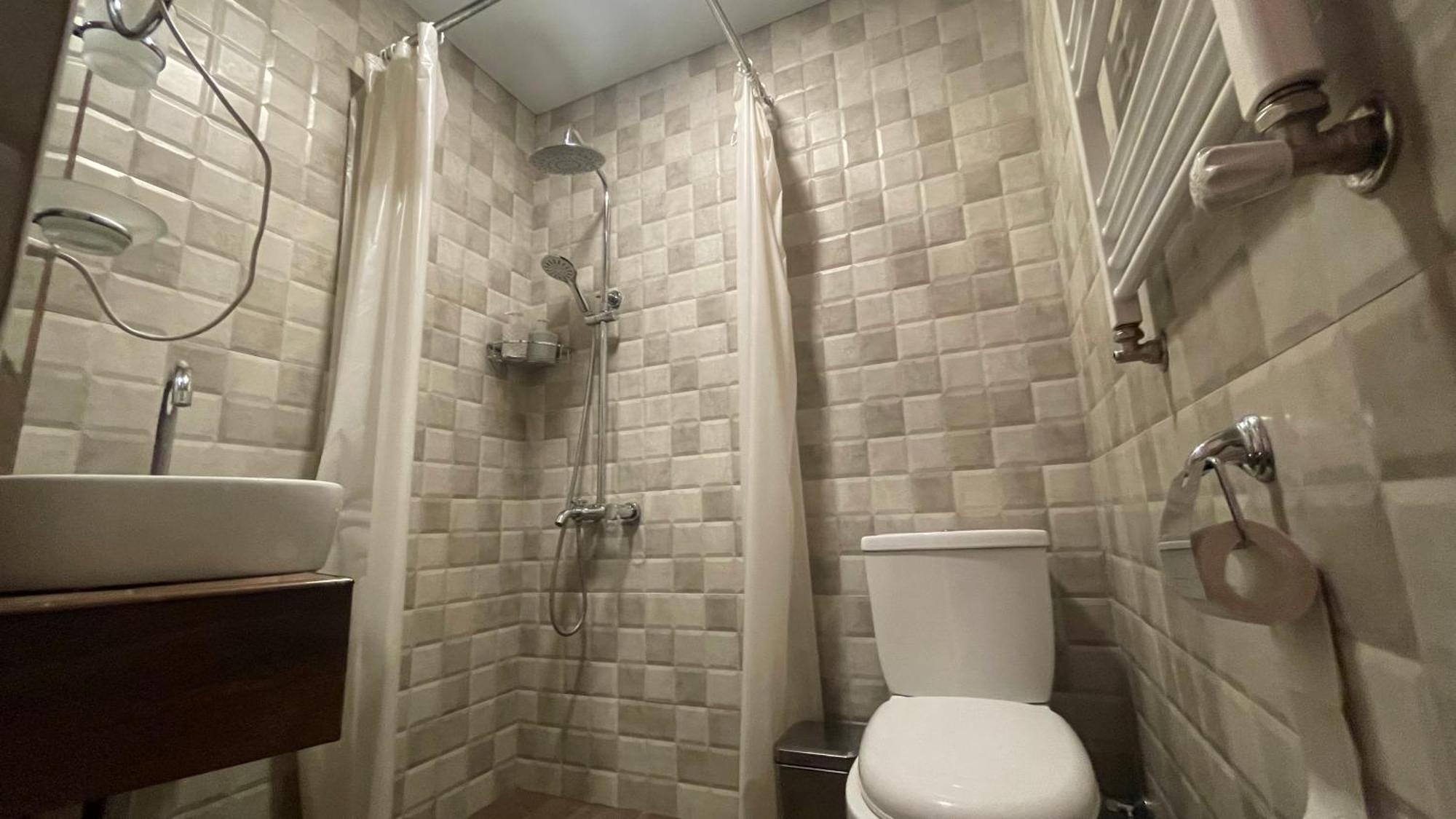 Studio Boutique Hotel At Cascade エレバン エクステリア 写真