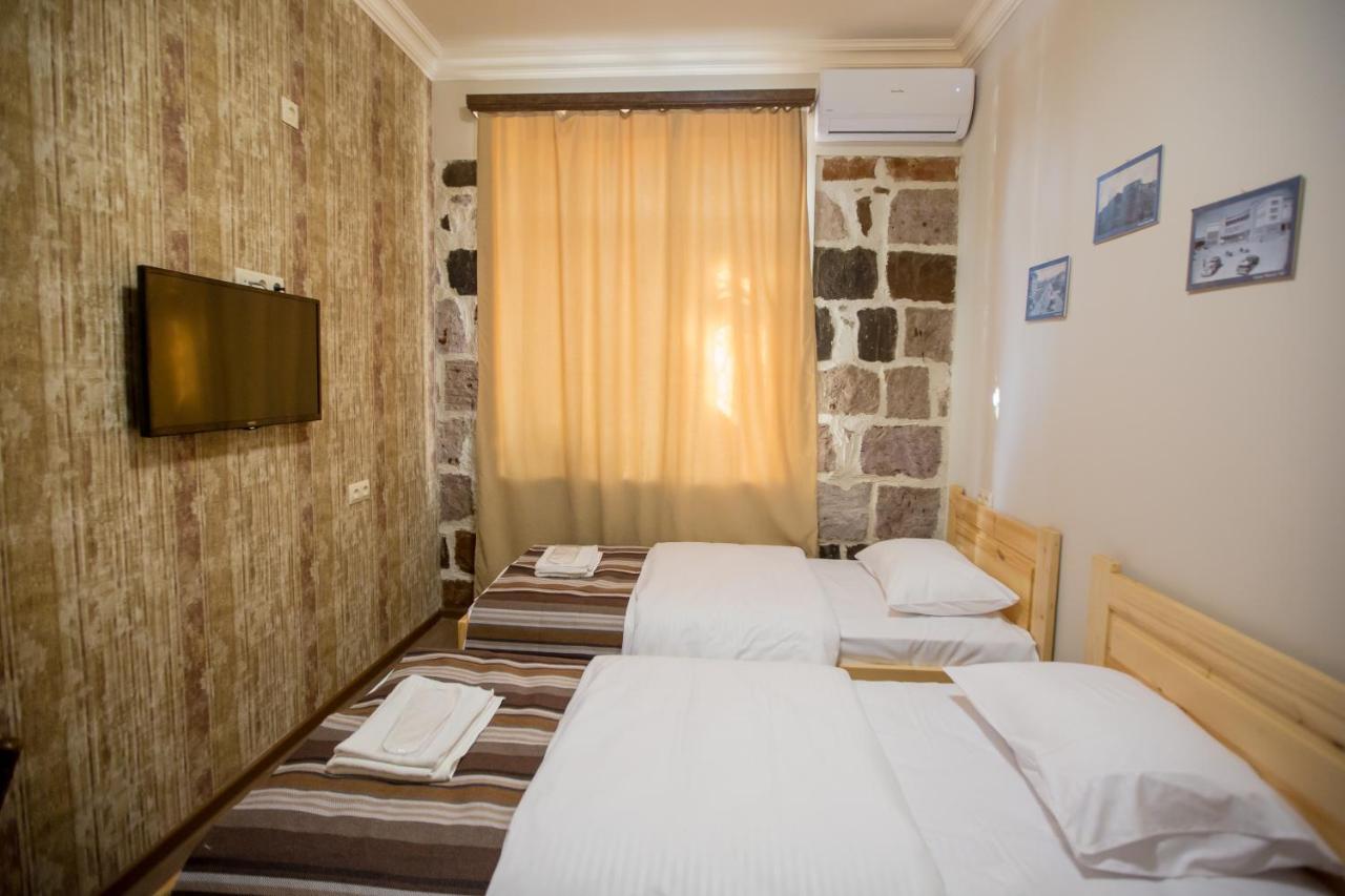 Studio Boutique Hotel At Cascade エレバン エクステリア 写真