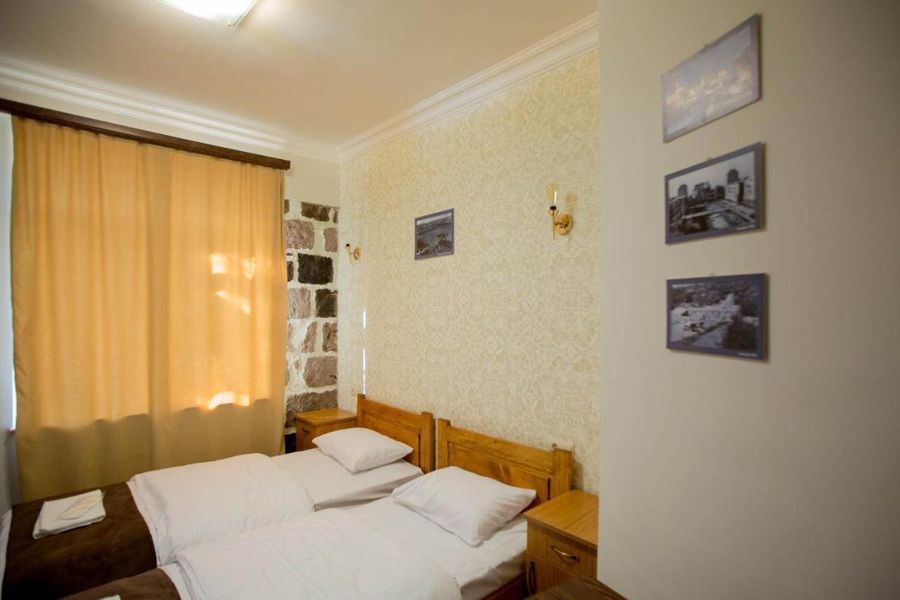 Studio Boutique Hotel At Cascade エレバン エクステリア 写真